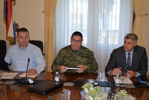 Hrvatska vojska pomaže u sanaciji nerazvrstanih cesta